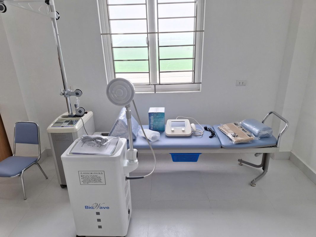 Máy vi sóng trị liệu HM-801 8 Máy vi sóng trị liệu HM-801